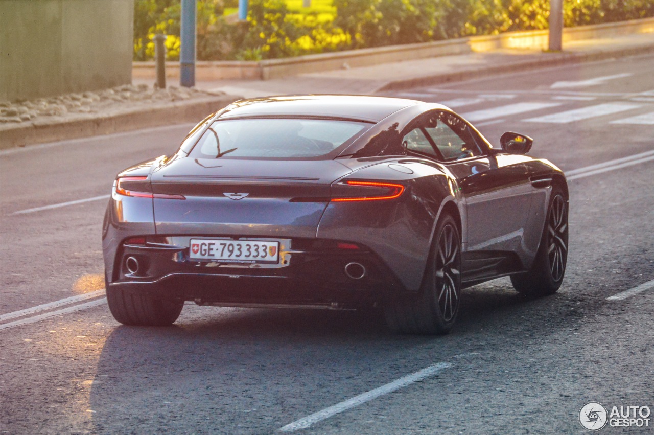 Aston Martin DB11