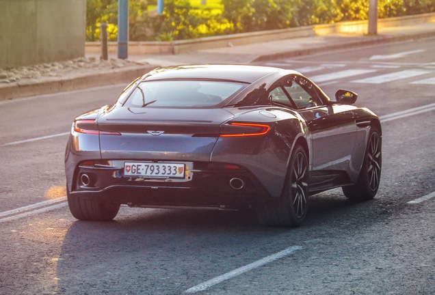 Aston Martin DB11