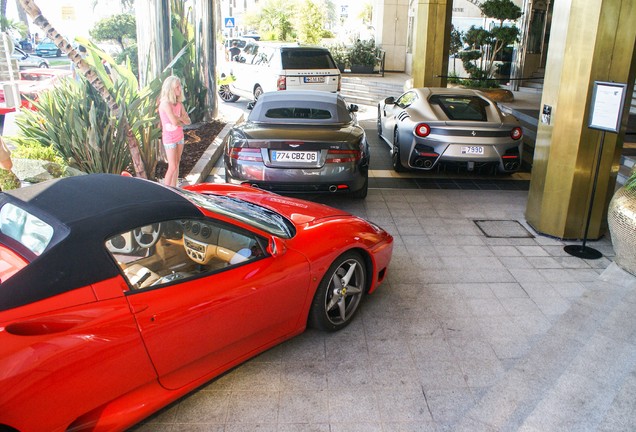 Aston Martin DB9 Volante