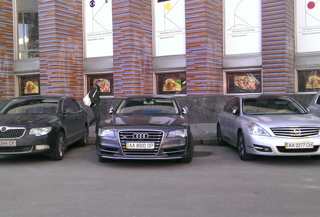 Audi S8 D4