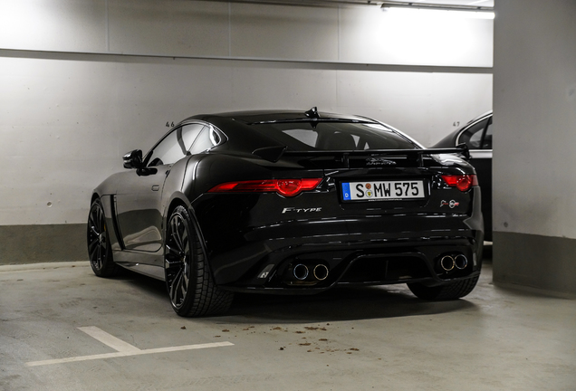 Jaguar F-TYPE SVR Coupé