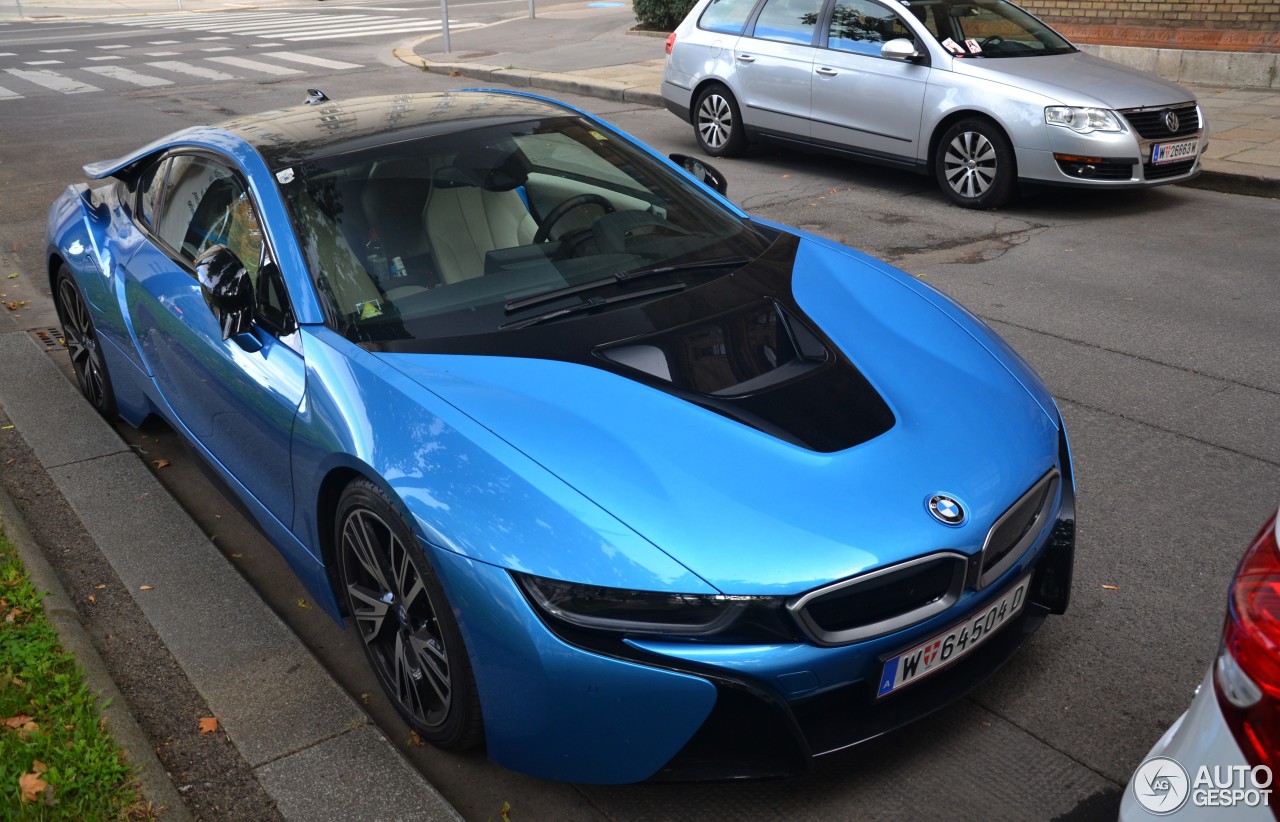 BMW i8