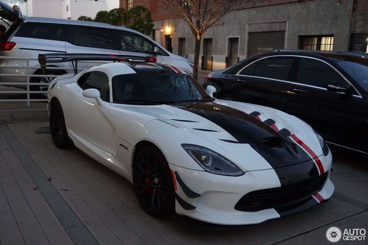 SRT 2016 Viper ACR Extreme