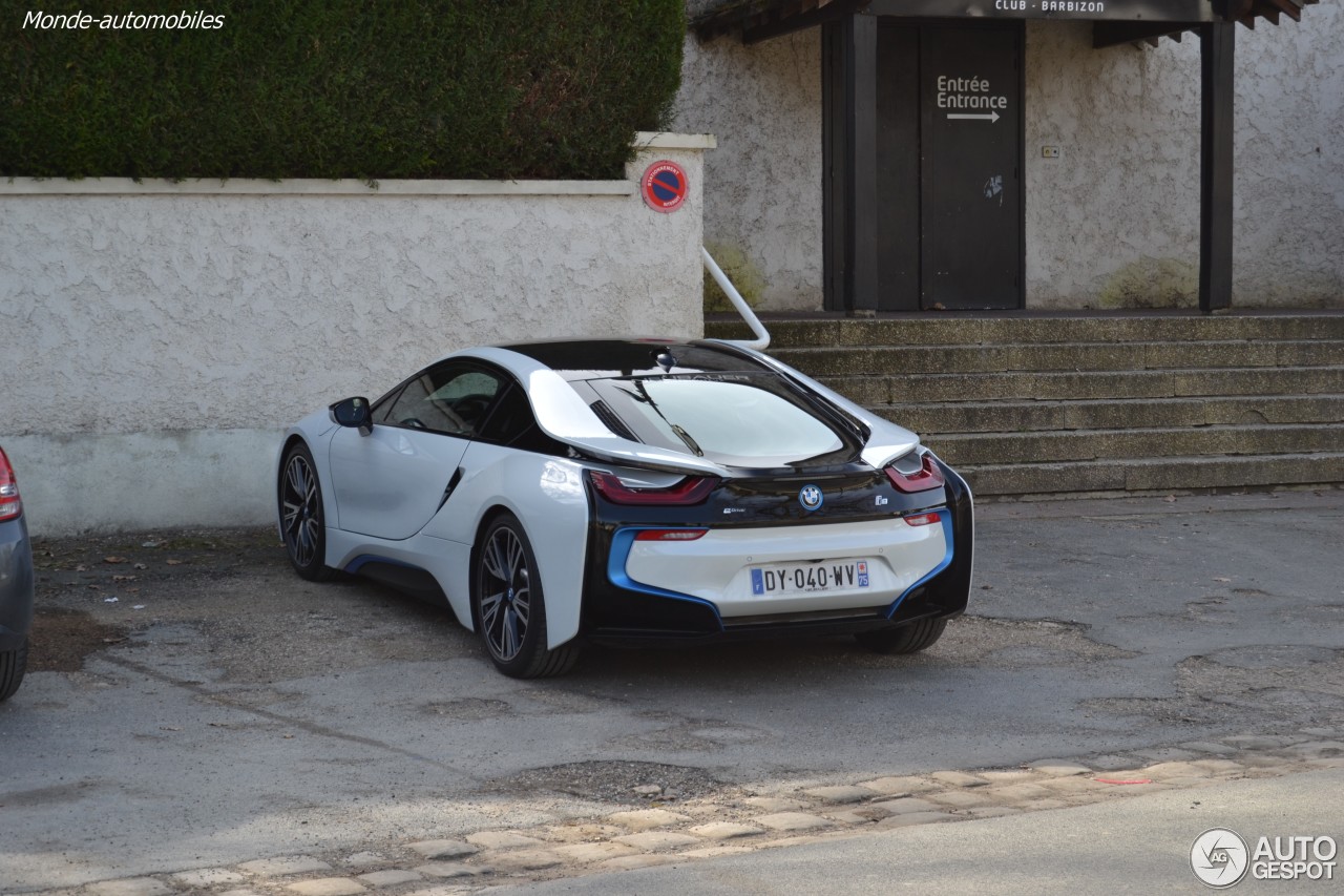 BMW i8