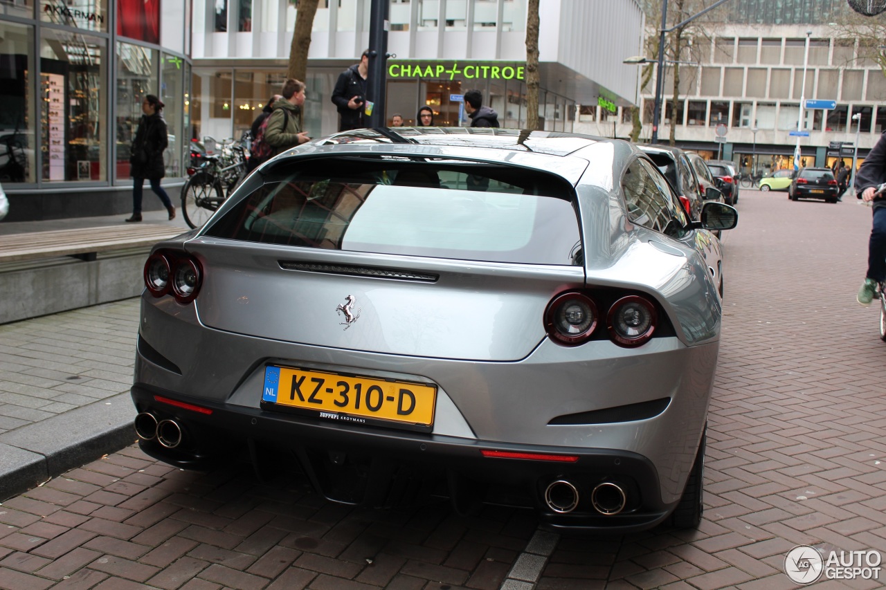 Ferrari GTC4Lusso