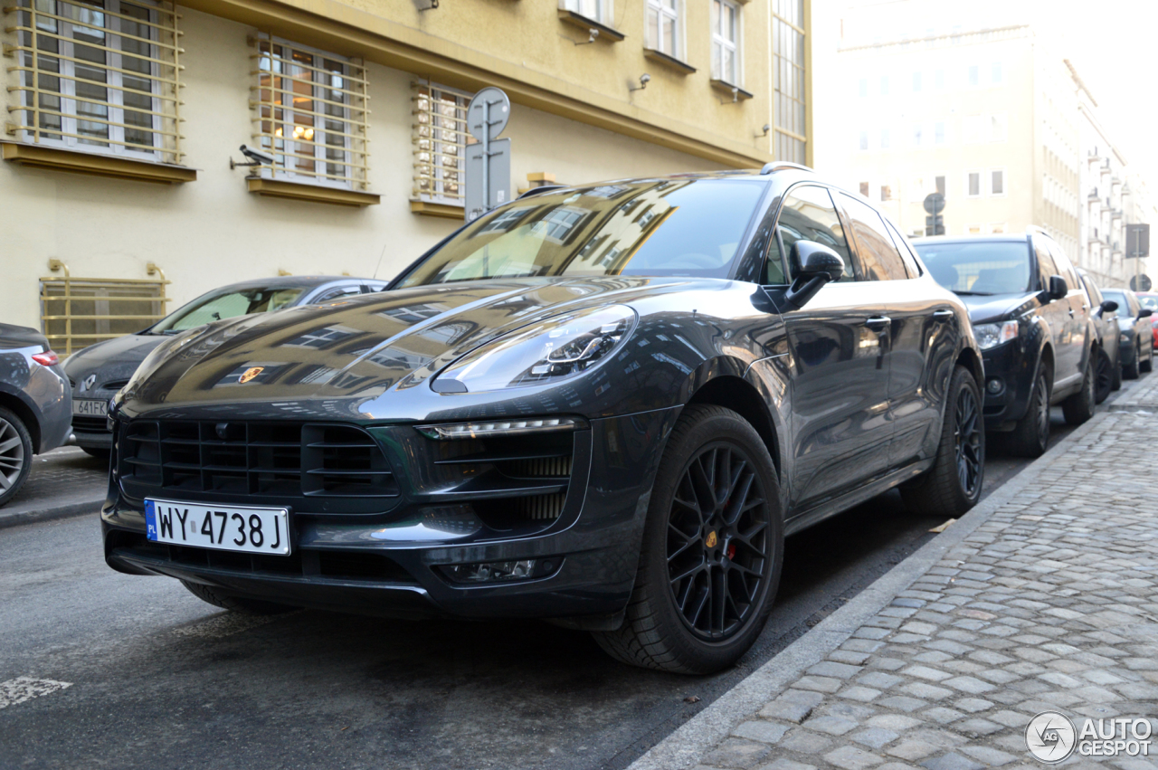 Porsche 95B Macan GTS