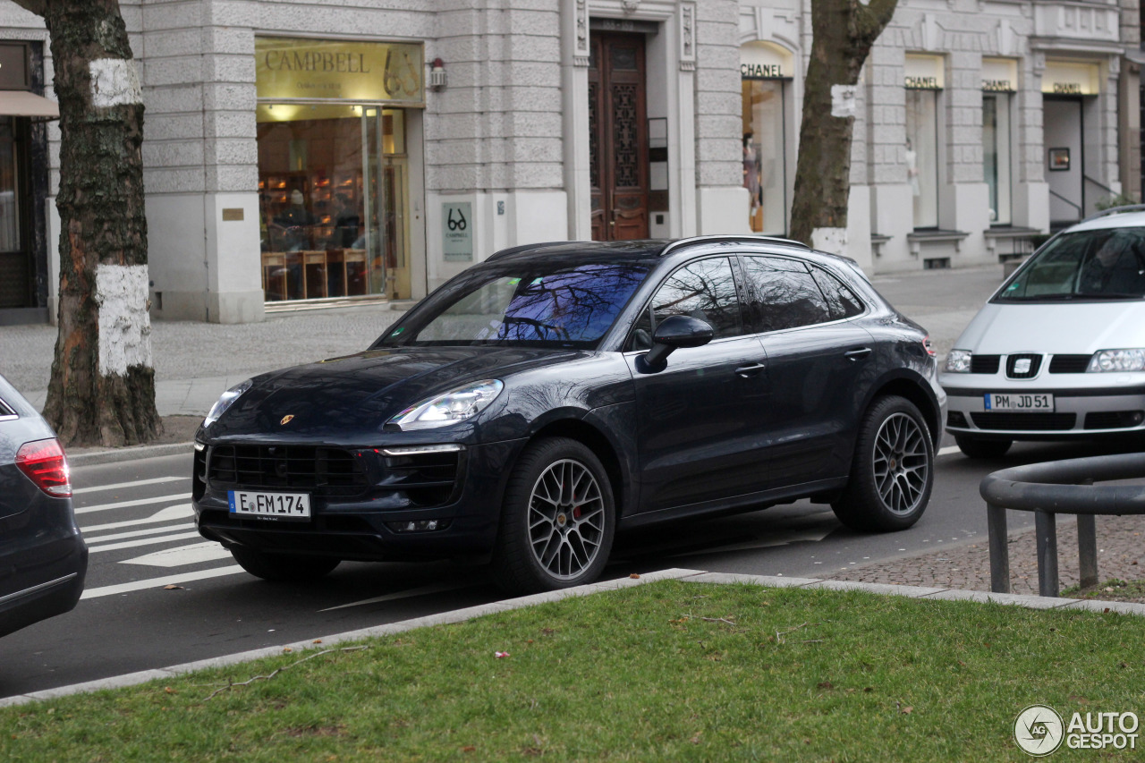 Porsche 95B Macan Turbo