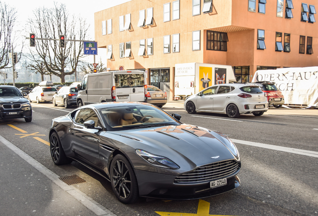 Aston Martin DB11