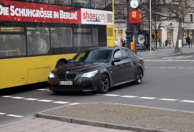 BMW M5 E60 2005