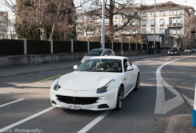 Ferrari FF