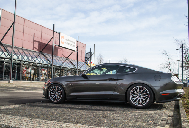 Ford Mustang GT 2015