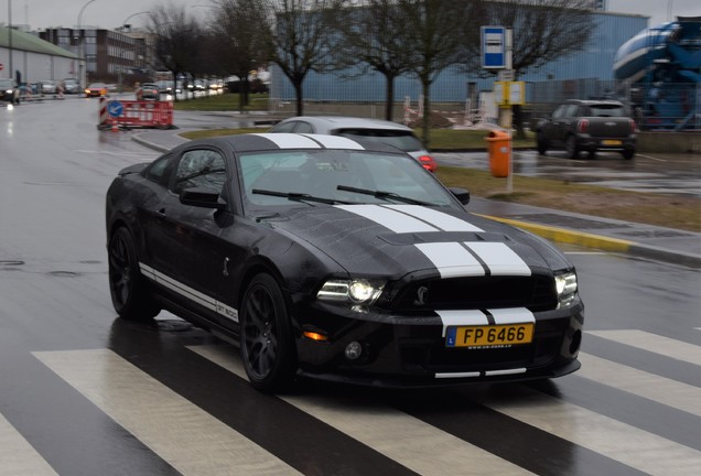 Ford Mustang Shelby GT500 2013