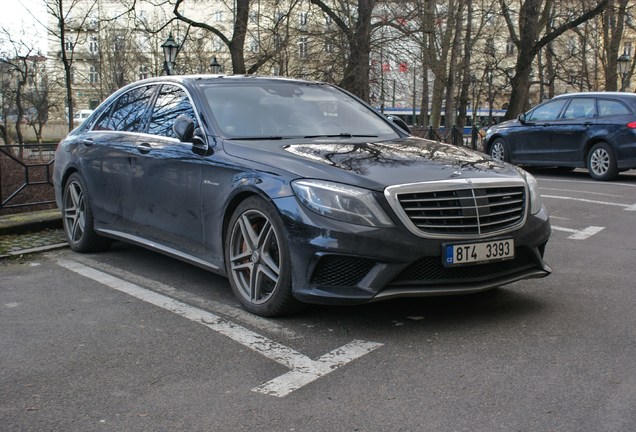 Mercedes-Benz S 63 AMG V222