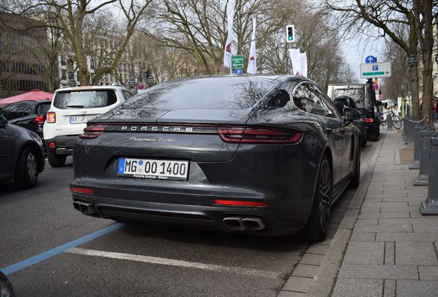 Porsche 971 Panamera Turbo