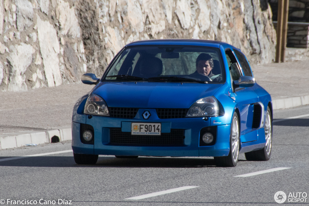 Renault Clio V6 Phase II