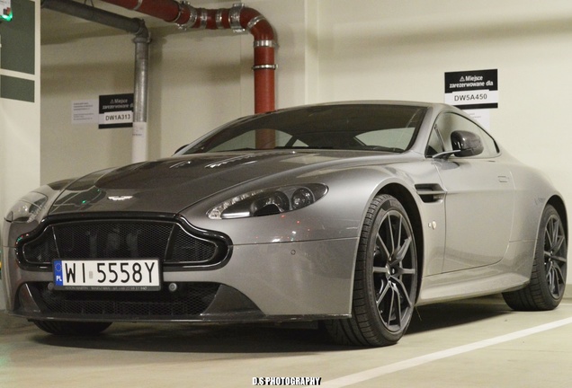 Aston Martin V12 Vantage S