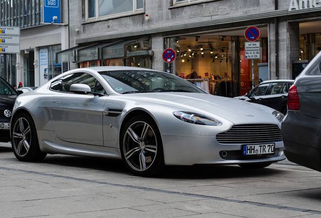 Aston Martin V8 Vantage N400