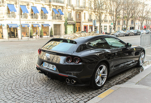 Ferrari GTC4Lusso