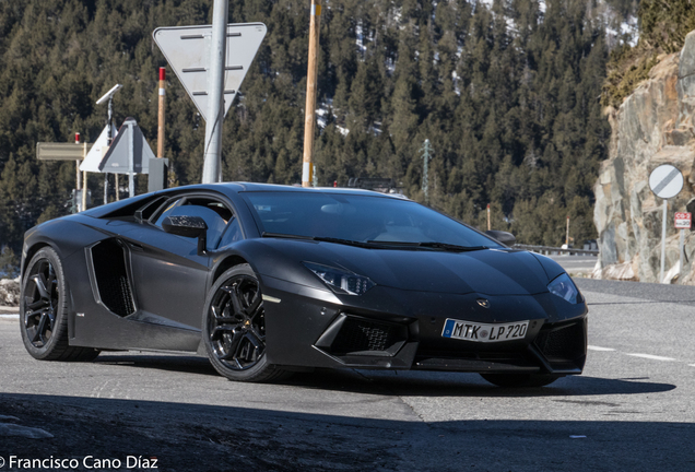 Lamborghini Aventador LP700-4