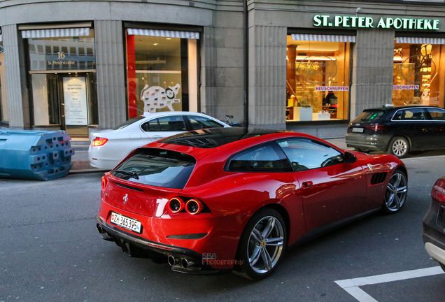 Ferrari GTC4Lusso