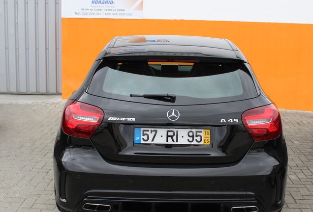 Mercedes-AMG A 45 W176 2015