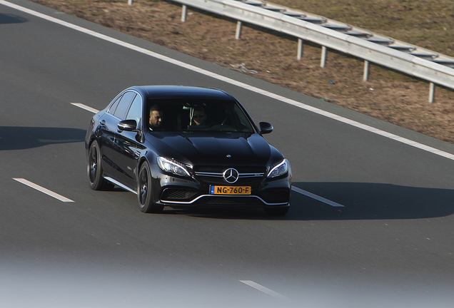 Mercedes-AMG C 63 S W205