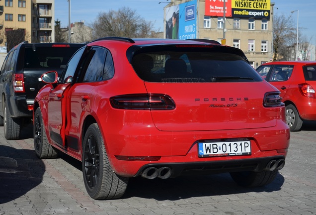 Porsche 95B Macan GTS