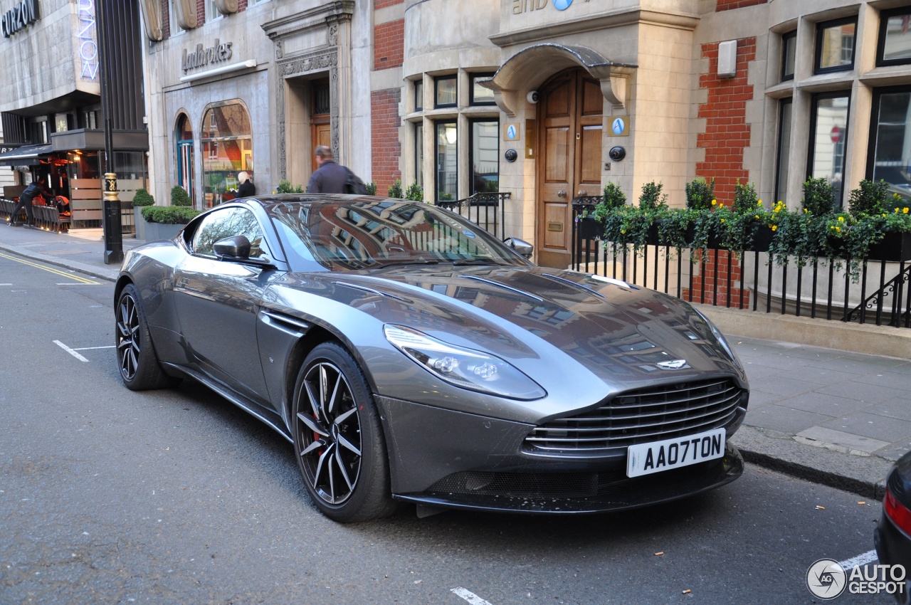 Aston Martin DB11