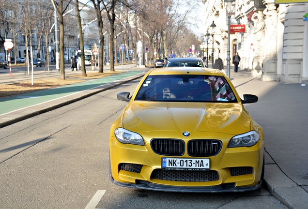 BMW M5 F10 2011