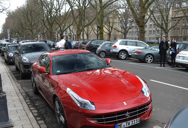 Ferrari FF