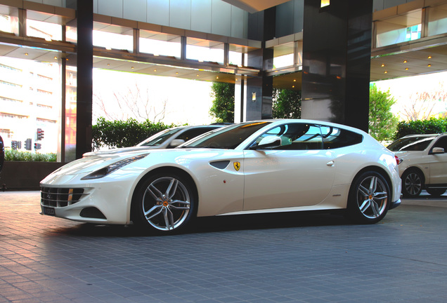 Ferrari FF