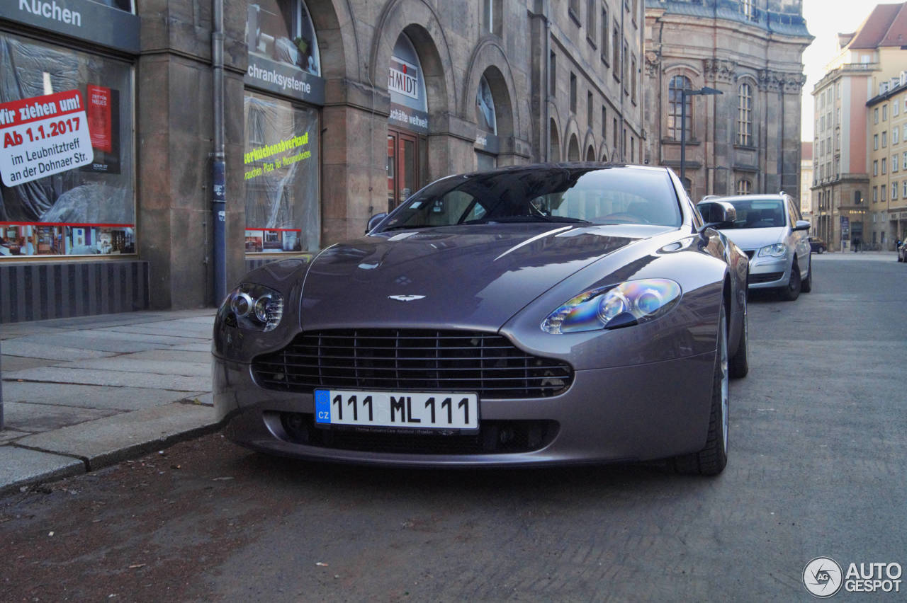 Aston Martin V8 Vantage