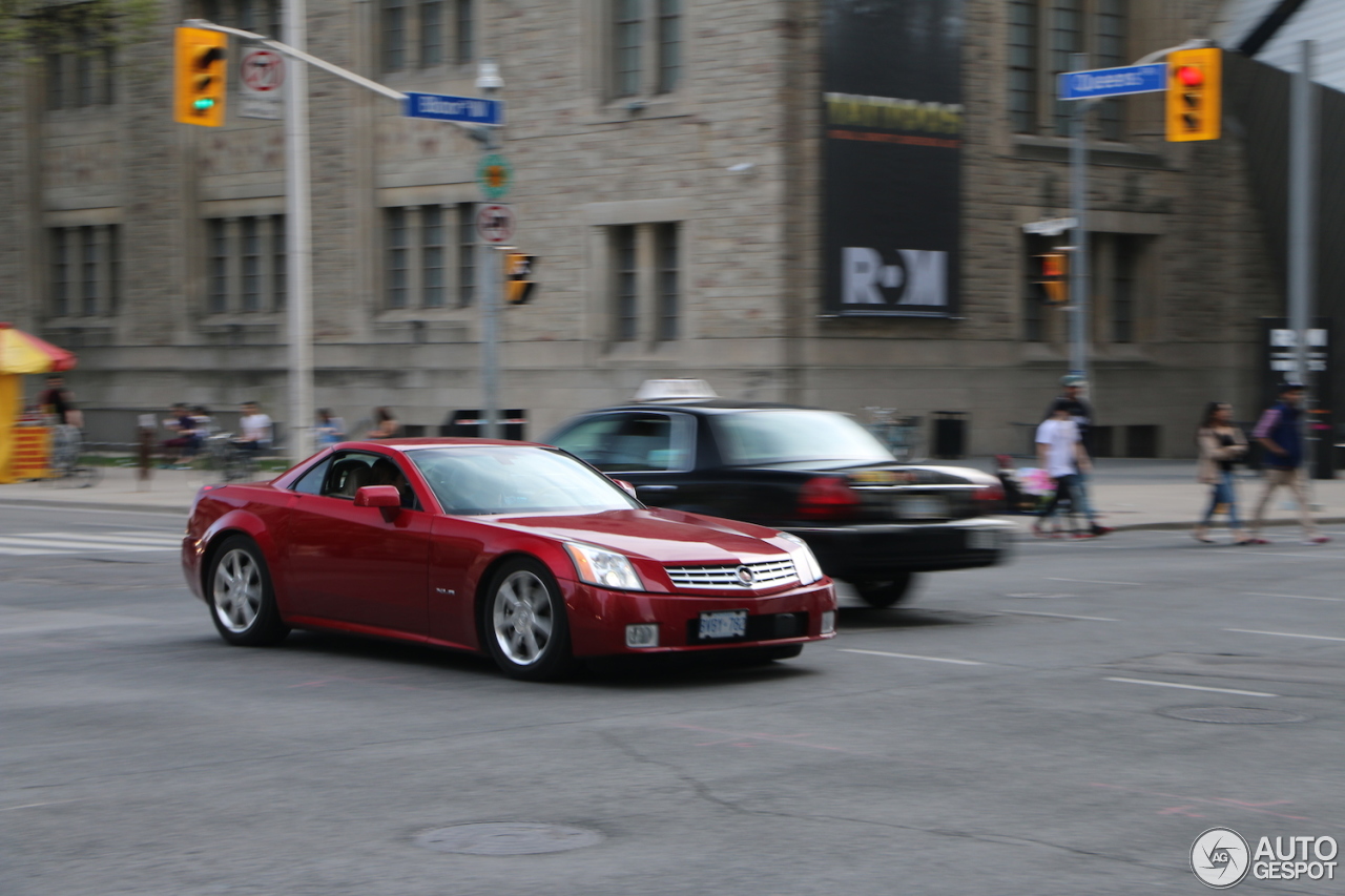 Cadillac XLR