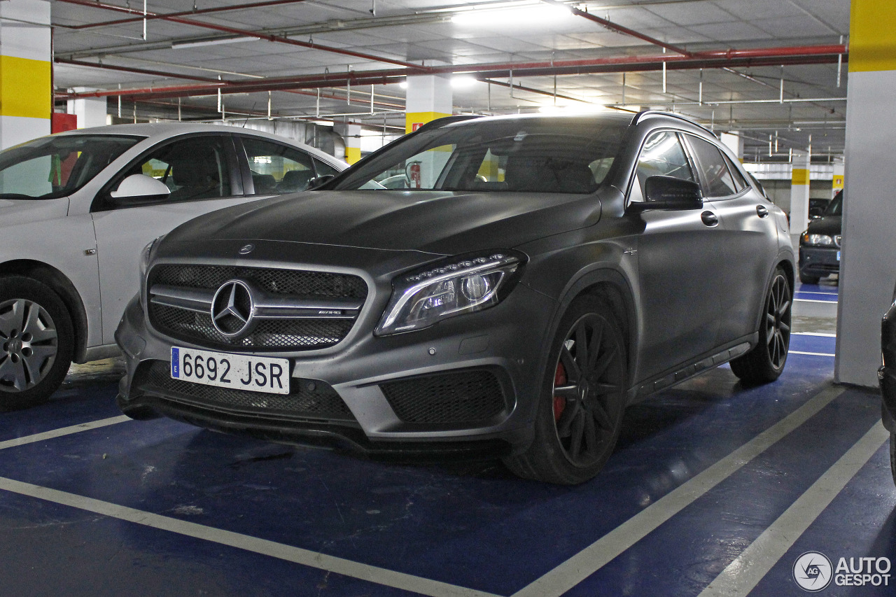 Mercedes-AMG GLA 45 X156