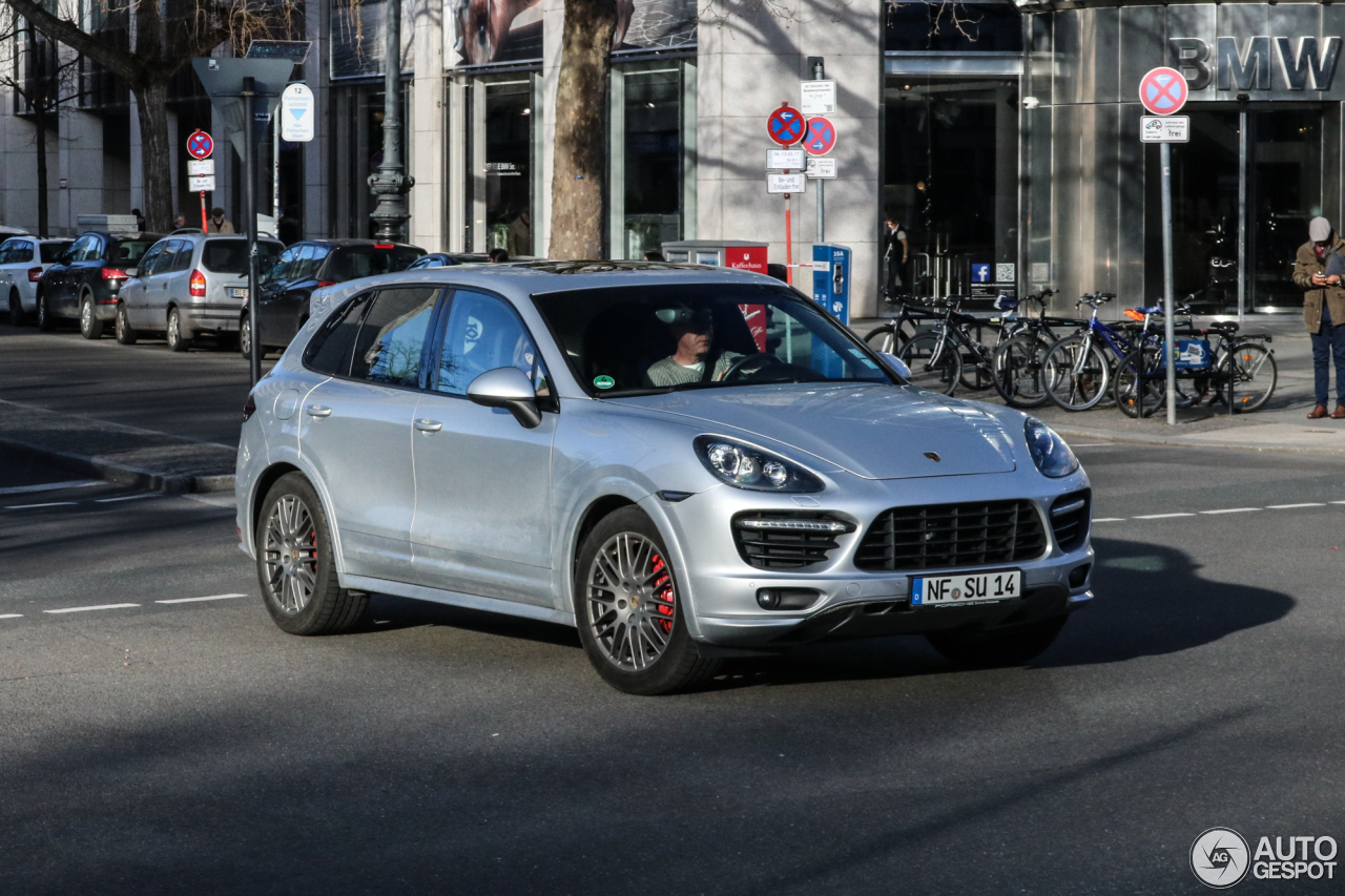 Porsche 958 Cayenne GTS