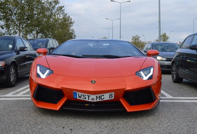 Lamborghini Aventador LP700-4 Roadster