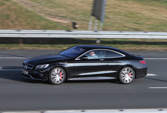 Mercedes-AMG S 63 Coupé C217