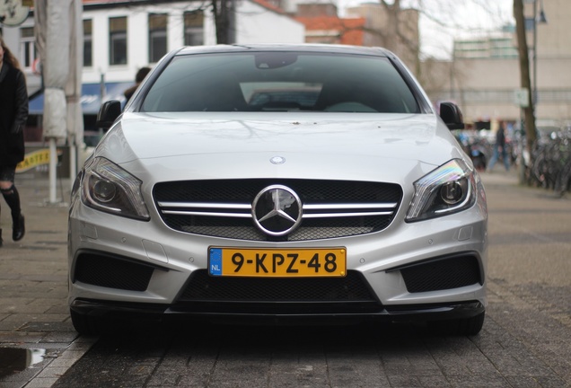 Mercedes-Benz A 45 AMG