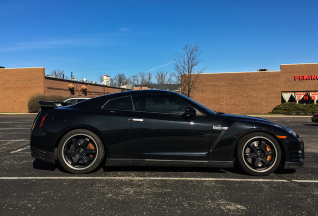 Nissan GT-R 2013