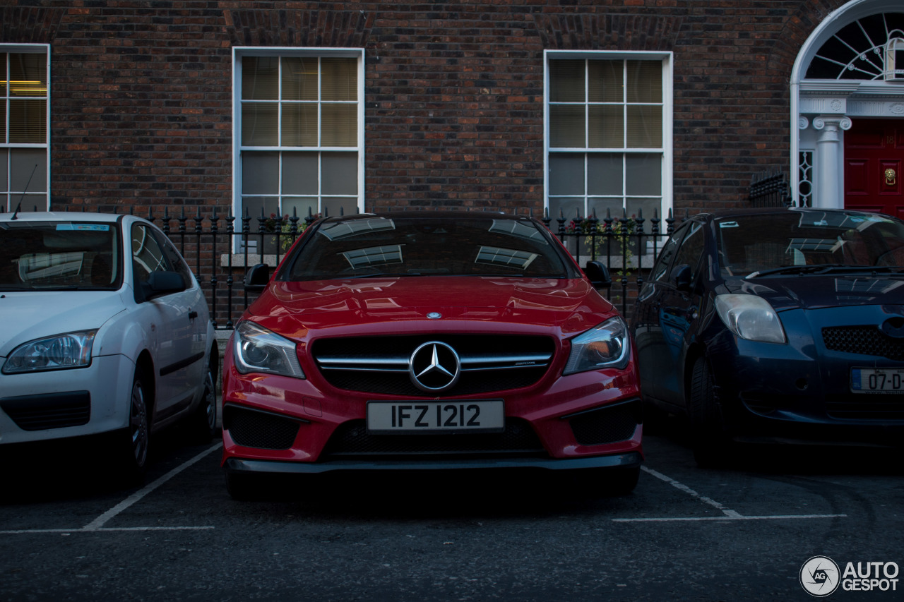 Mercedes-Benz CLA 45 AMG Shooting Brake