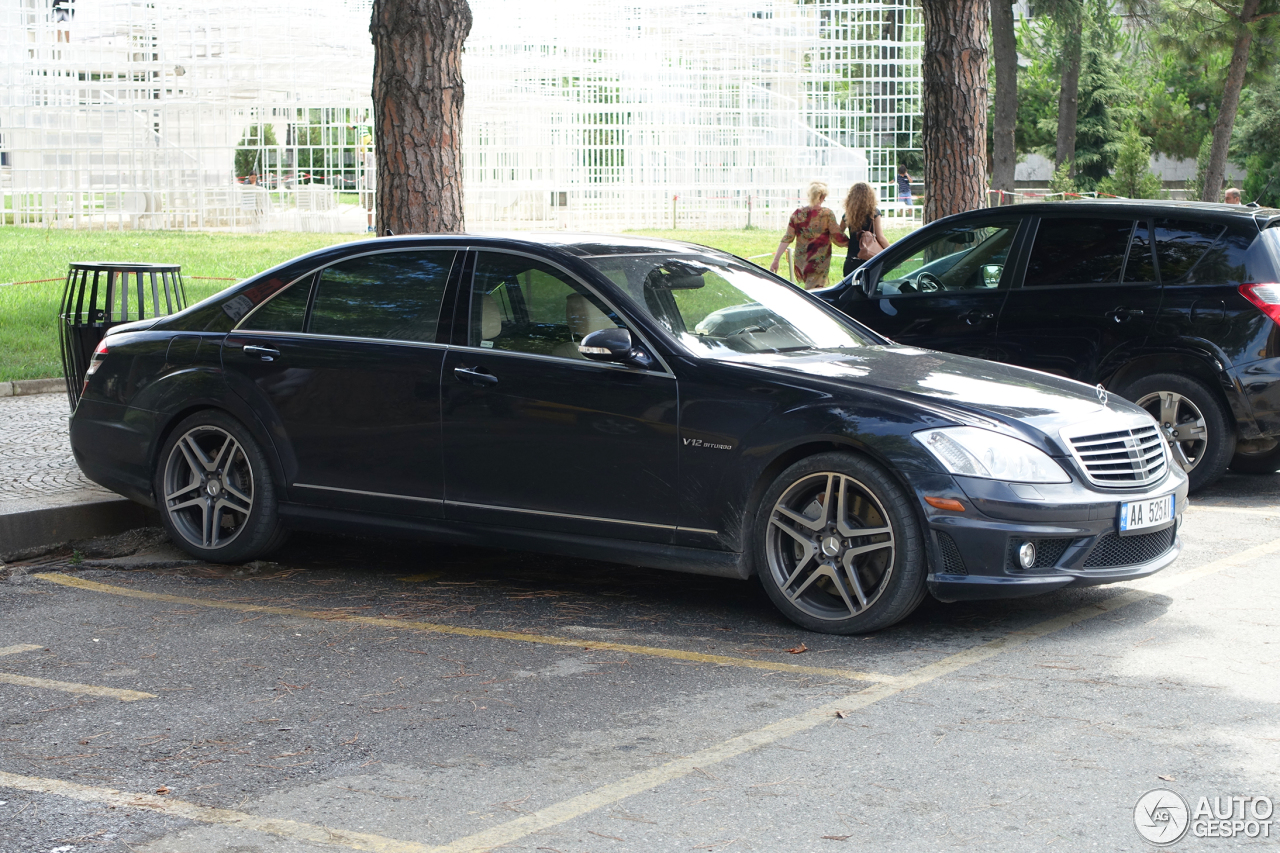 Mercedes-Benz S 65 AMG V221