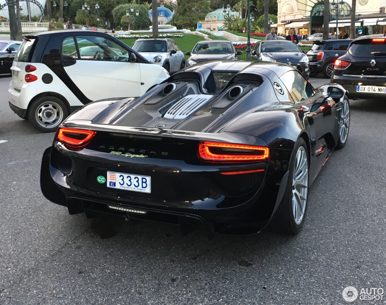 Porsche 918 Spyder Weissach Package