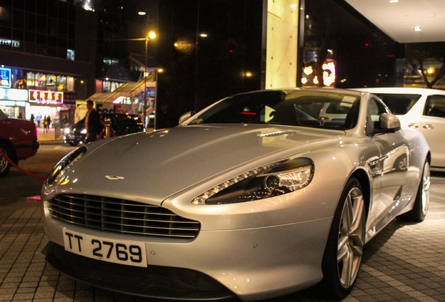 Aston Martin DB9 2013