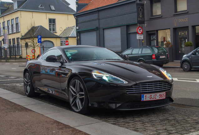 Aston Martin Virage 2011