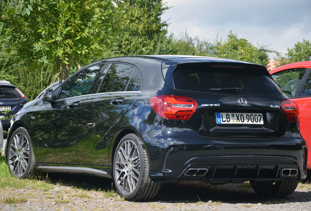 Mercedes-AMG A 45 W176 2015