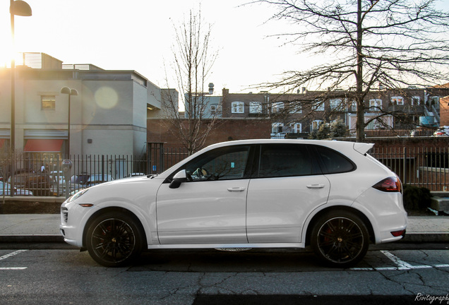 Porsche 958 Cayenne GTS