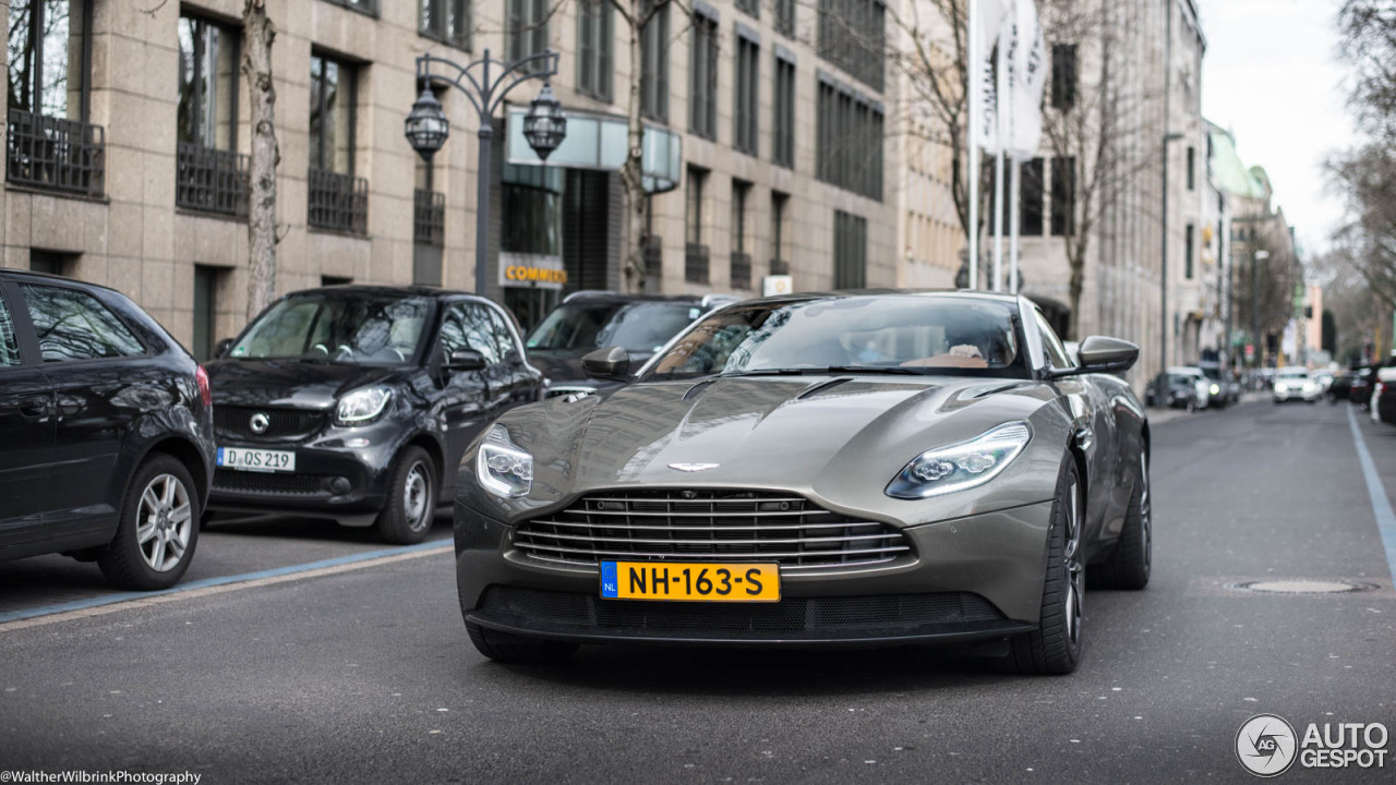 Aston Martin DB11