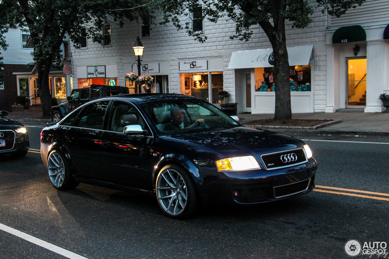 Audi RS6 Sedan C5