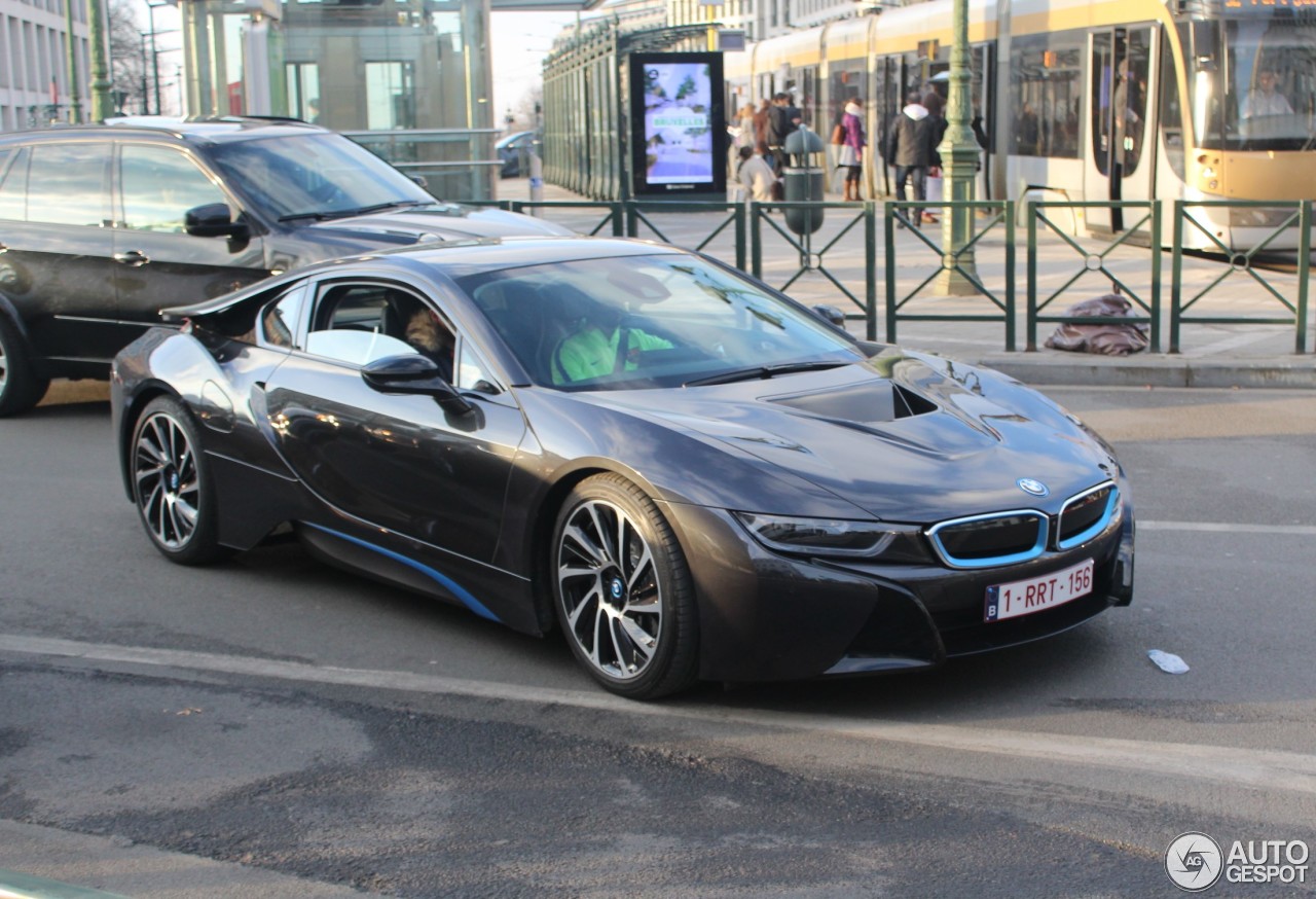 BMW i8