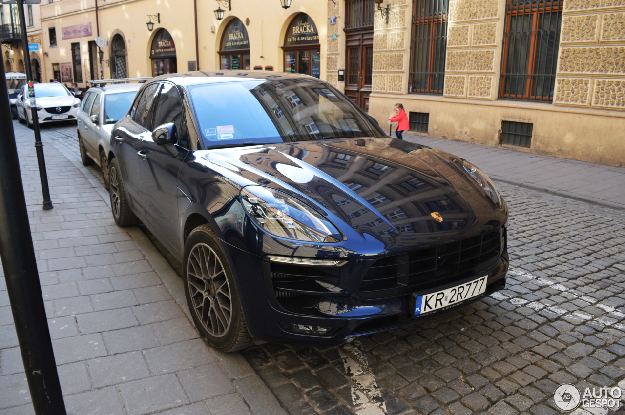 Porsche 95B Macan GTS